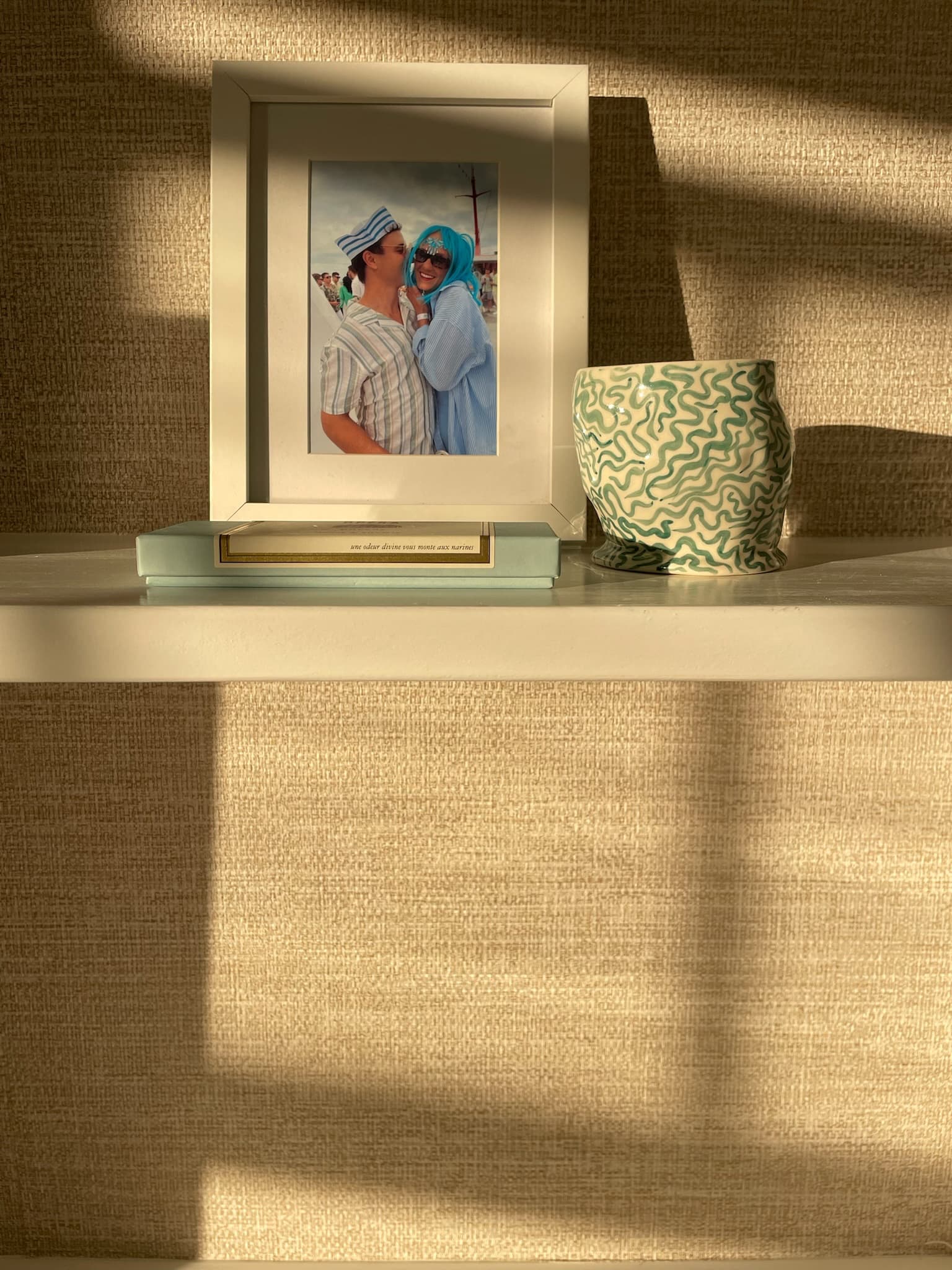 Shelving with a decorative speciality finish in a Double Bay home